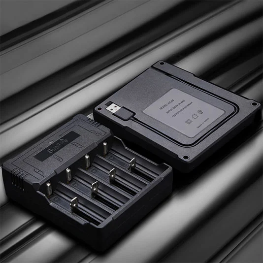 SUPERFIRE AC46 18650バッテリーUSB充電器