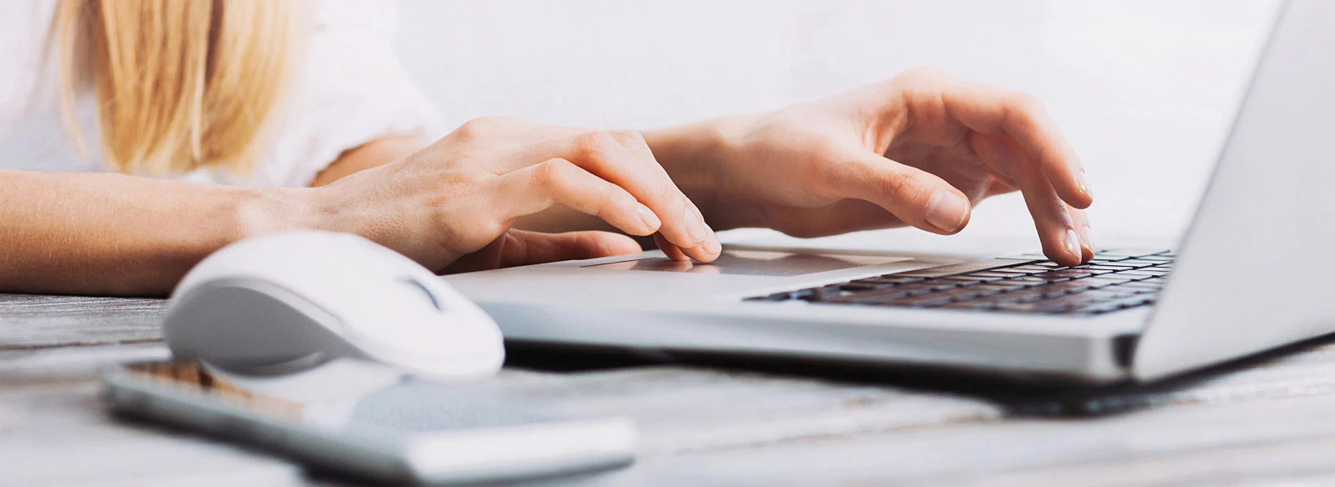 ドキュメントダウンロード