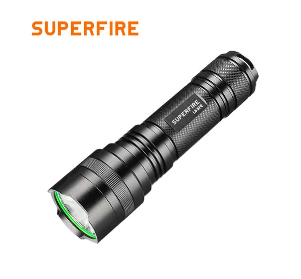 SUPERFIRE L6-XPE 300ルーメン法執行戦術懐中電灯