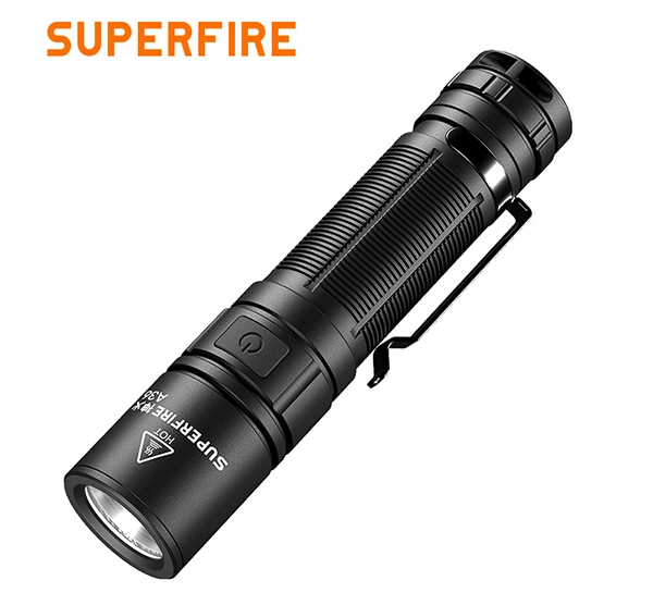 SUPERFIRE A36高輝度懐中電灯