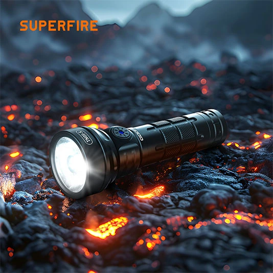 waterproof-flashlight-074